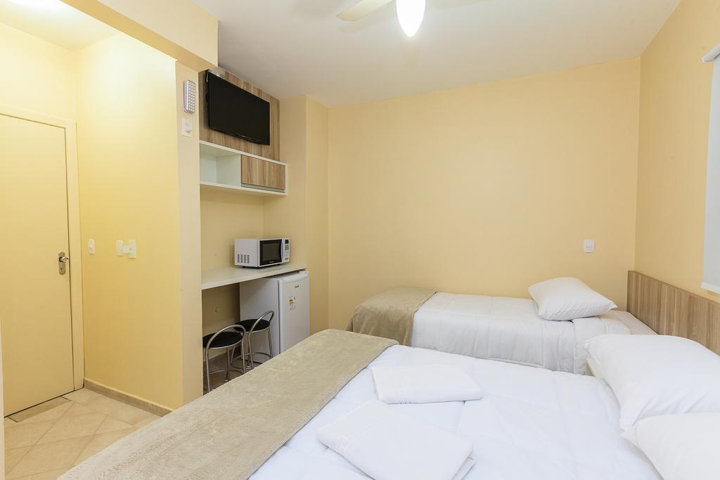 Letto Hotel Jurere Guest House Florianopolis Bagian luar foto
