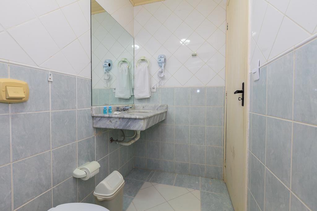 Letto Hotel Jurere Guest House Florianopolis Bagian luar foto